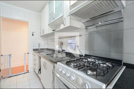 Apartamento à venda com 85m², 3 quartos e 2 vagas Apartamento à venda com 85m², 3 quartos e 2 vagasCozinha