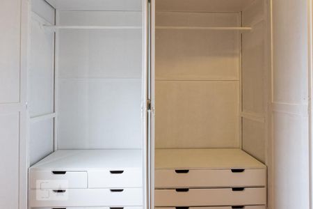 Quarto 1 de apartamento para alugar com 2 quartos, 75m² em Campos Elíseos, São Paulo