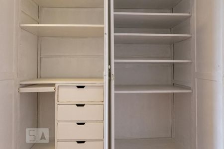 Quarto 1 de apartamento para alugar com 2 quartos, 75m² em Campos Elíseos, São Paulo