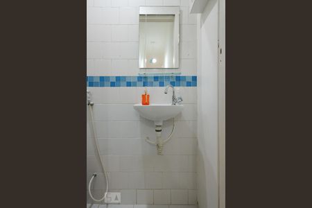 Lavabo de apartamento para alugar com 2 quartos, 75m² em Vila Isabel, Rio de Janeiro