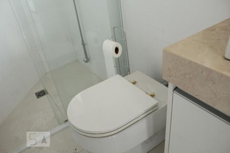 Apartamento à venda com 434m², 4 quartos e 4 vagasBanheiro da Suíte 3