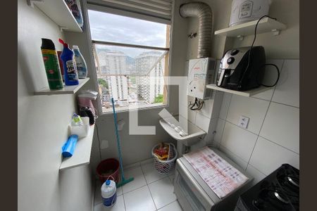 Apartamento à venda com 55m², 2 quartos e 1 vaga Apartamento à venda com 55m², 2 quartos e 1 vagaCozinha e Área de Serviço