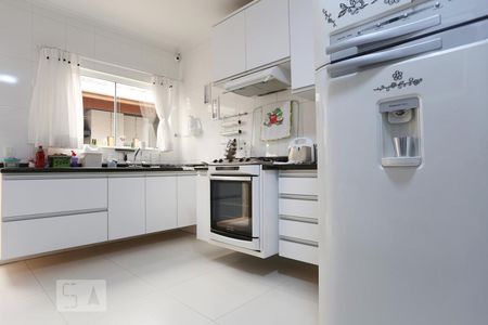 Casa à venda com 280m², 3 quartos e 4 vagas Casa à venda com 280m², 3 quartos e 4 vagasCozinha