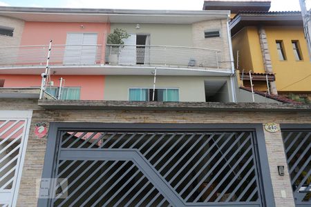 Casa à venda com 280m², 3 quartos e 4 vagasFachada