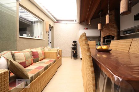 Casa à venda com 280m², 3 quartos e 4 vagas Casa à venda com 280m², 3 quartos e 4 vagasChurrasqueira