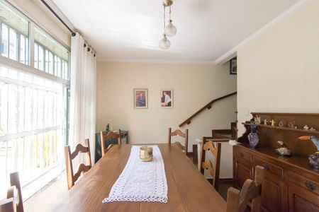 Casa de condomínio à venda com 350m², 3 quartos e 4 vagasSala