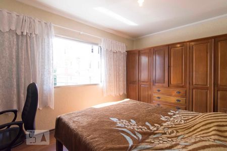 Casa de condomínio à venda com 350m², 3 quartos e 4 vagasSuíte