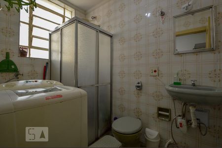 Banheiro de apartamento para alugar com 1 quarto, 53m² em República, São Paulo