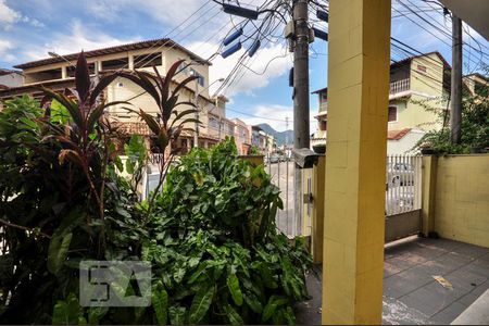 Casa de condomínio à venda com 187m², 4 quartos e 1 vagaSala