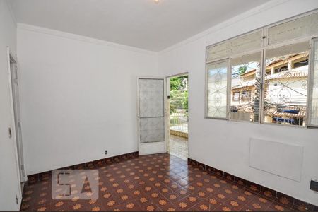 Casa de condomínio à venda com 187m², 4 quartos e 1 vagaQuarto 2