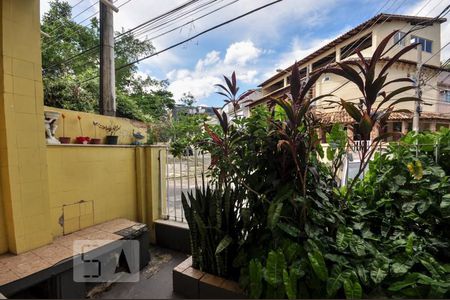 Casa de condomínio à venda com 187m², 4 quartos e 1 vagaSala