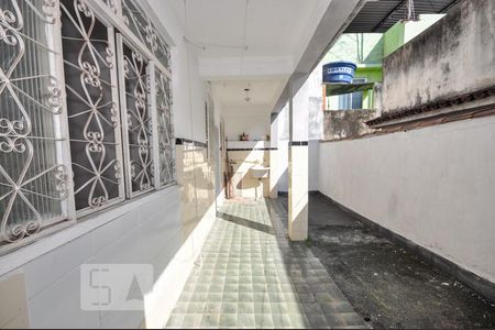 Casa de condomínio à venda com 187m², 4 quartos e 1 vagaÁrea Externa e Área de Serviço