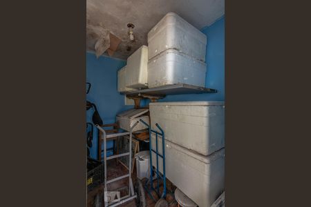 Casa à venda com 170m², 3 quartos e 8 vagas Casa à venda com 170m², 3 quartos e 8 vagasQuarto 2 Área Externa