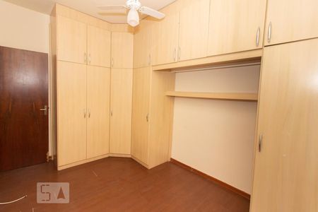 Quarto 1  de apartamento para alugar com 2 quartos, 52m² em Méier , Rio de Janeiro