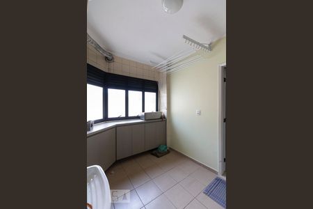 Apartamento para alugar com 136m², 3 quartos e 2 vagasÁrea de serviço