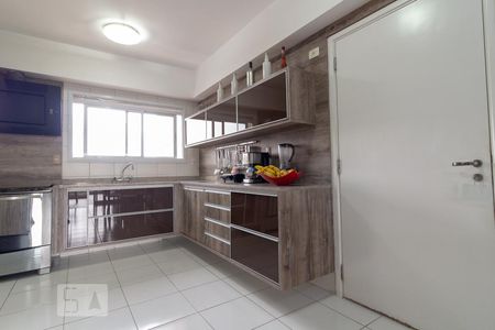 Apartamento à venda com 266m², 4 quartos e 4 vagasCozinha