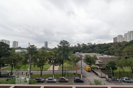 Apartamento à venda com 266m², 4 quartos e 4 vagasVista