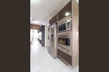 Apartamento à venda com 266m², 4 quartos e 4 vagasCozinha