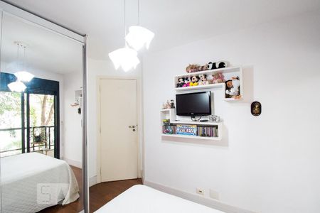 Apartamento à venda com 181m², 4 quartos e 3 vagasQuarto 2