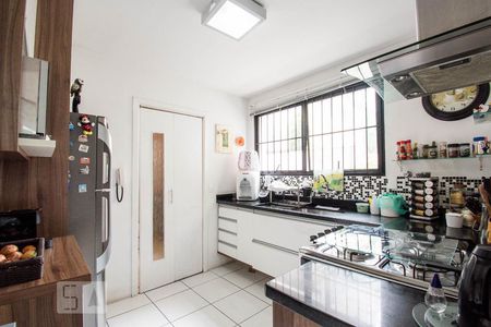 Apartamento à venda com 181m², 4 quartos e 3 vagasCozinha