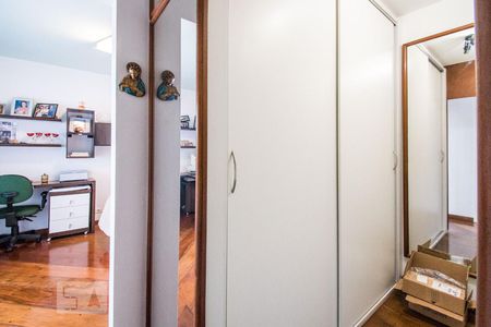 Apartamento à venda com 181m², 4 quartos e 3 vagasCloset da Suíte 3