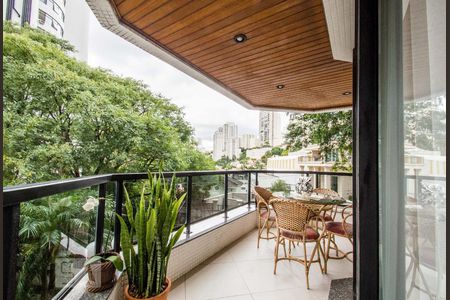 Apartamento à venda com 181m², 4 quartos e 3 vagasVaranda da Sala