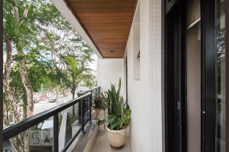 Apartamento à venda com 181m², 4 quartos e 3 vagasVaranda da Suíte 1