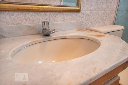 Apartamento para alugar com 82m², 2 quartos e 3 vagas Apartamento para alugar com 82m², 2 quartos e 3 vagasBanheiro da suíte