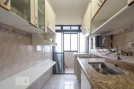 Apartamento para alugar com 82m², 2 quartos e 3 vagas Apartamento para alugar com 82m², 2 quartos e 3 vagasCozinha