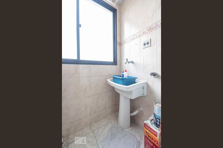 Apartamento para alugar com 82m², 2 quartos e 3 vagas Apartamento para alugar com 82m², 2 quartos e 3 vagasÁrea de serviço