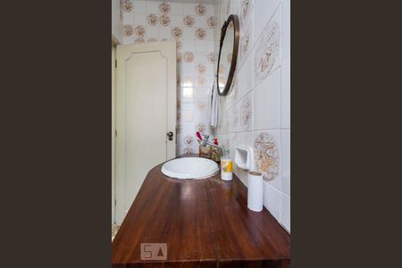 Casa para alugar com 420m², 4 quartos e 4 vagasLavabo