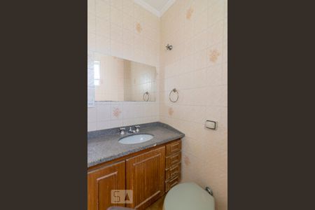 Casa à venda com 270m², 3 quartos e 4 vagas Casa à venda com 270m², 3 quartos e 4 vagasBanheiro de Serviço