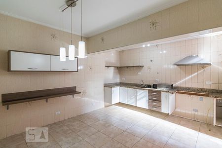 Casa à venda com 270m², 3 quartos e 4 vagas Casa à venda com 270m², 3 quartos e 4 vagasCozinha