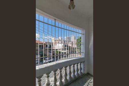 Casa à venda com 270m², 3 quartos e 4 vagas Casa à venda com 270m², 3 quartos e 4 vagasVaranda