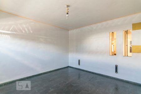 Casa à venda com 270m², 3 quartos e 4 vagas Casa à venda com 270m², 3 quartos e 4 vagasGaragem