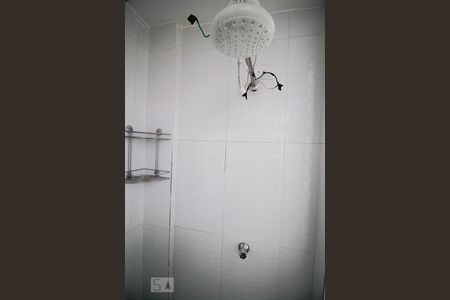 Banheiro de apartamento para alugar com 1 quarto, 44m² em Vila Anglo Brasileira, São Paulo