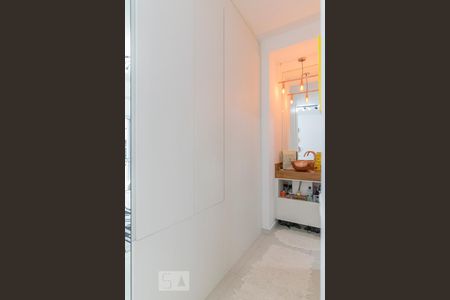 Corredor com Armários de kitnet/studio para alugar com 1 quarto, 43m² em Anchieta, São Bernardo do Campo