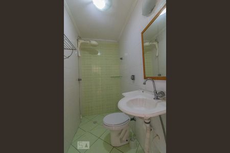 Casa à venda com 500m², 3 quartos e 5 vagas Casa à venda com 500m², 3 quartos e 5 vagasBanheiro do quarto 3