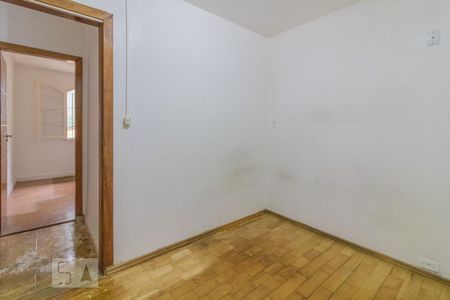 Casa à venda com 500m², 3 quartos e 5 vagas Casa à venda com 500m², 3 quartos e 5 vagasQuarto 3