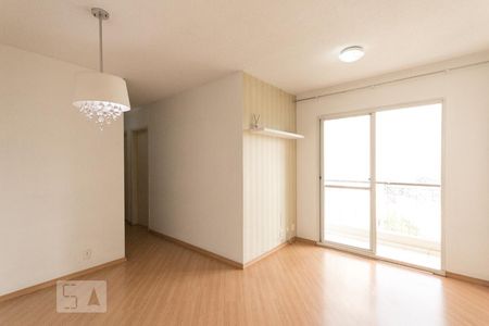 Sala  de apartamento para alugar com 2 quartos, 50m² em Vila Firmiano Pinto, São Paulo