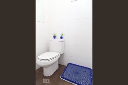 Apartamento à venda com 63m², 3 quartos e 1 vaga Apartamento à venda com 63m², 3 quartos e 1 vagaBanheiro de serviço