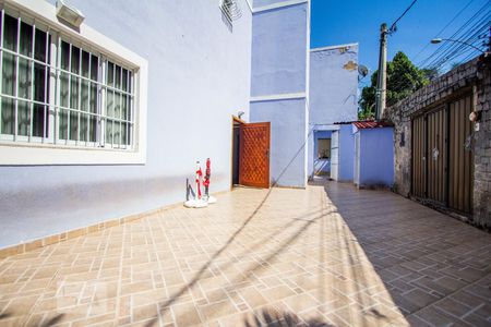 Casa à venda com 800m², 5 quartos e 5 vagas Casa à venda com 800m², 5 quartos e 5 vagasQuintal