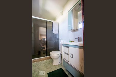 Casa à venda com 800m², 5 quartos e 5 vagas Casa à venda com 800m², 5 quartos e 5 vagasBanheiro - Terceiro Andar