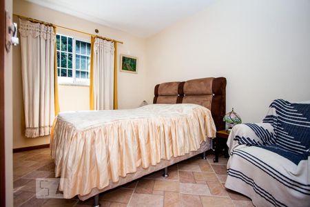 Casa à venda com 800m², 5 quartos e 5 vagas Casa à venda com 800m², 5 quartos e 5 vagasQuarto 5 - Terceiro Andar