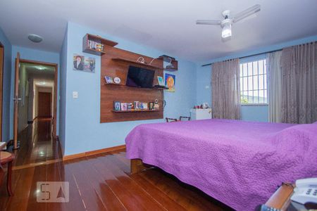 Casa à venda com 800m², 5 quartos e 5 vagas Casa à venda com 800m², 5 quartos e 5 vagasSuíte 2 - Segundo Andar