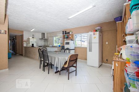 Casa à venda com 800m², 5 quartos e 5 vagas Casa à venda com 800m², 5 quartos e 5 vagasCozinha - Subsolo