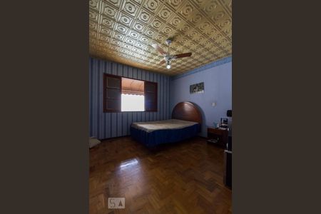 Casa à venda com 170m², 4 quartos e 2 vagas Casa à venda com 170m², 4 quartos e 2 vagasQuarto 4