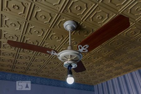 Casa à venda com 170m², 4 quartos e 2 vagas Casa à venda com 170m², 4 quartos e 2 vagasVentilador de Teto Quarto 4