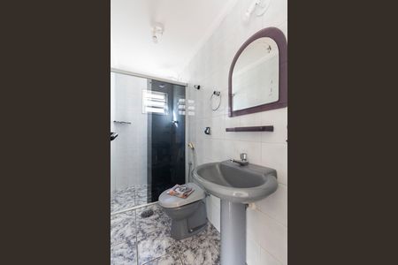 Banheiro social de apartamento para alugar com 3 quartos, 67m² em Vila Mascote, São Paulo
