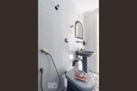 Banheiro social de apartamento para alugar com 3 quartos, 67m² em Vila Mascote, São Paulo